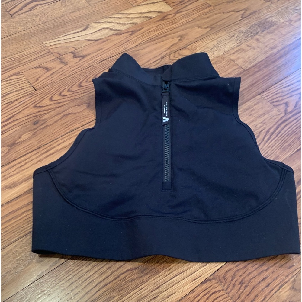 Zip up Athleta sports bra - black